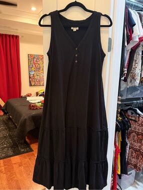 Pact Sleeveless Black Tiered V-Neck Dresss